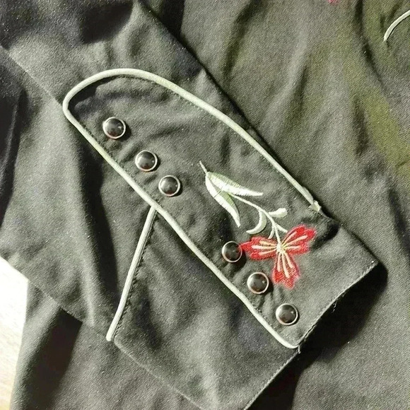 Scully Embroidered Snap Front Long Sleeve Shirt - Picture 7 of 10